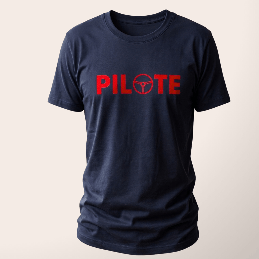 Vroom Vroom Tee Shirt "Pilote" - Vroom Vroom Tee Shirt Pilote. Coton organique biologique, imprimé en France avec fierté. Coupe confortable et respirante pour un port quotidien sans compromis.