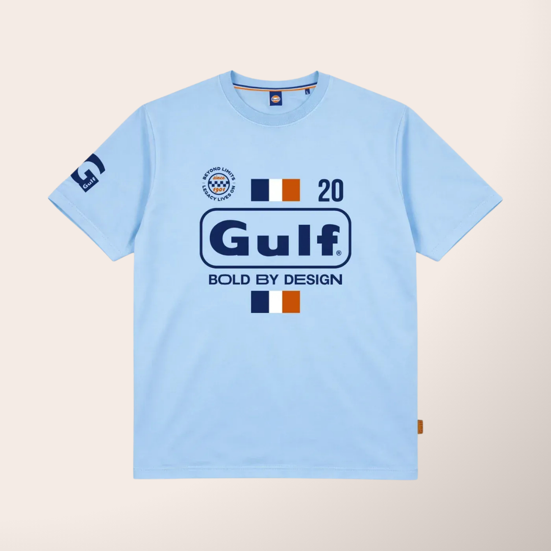 Gulf Tee Shirt "Bold Classics" - Gulf Tee Shirt "Bold Classics" - Tee-shirt 100 % coton avec col rond, grande sérigraphie devant et détails logo cuir au côté.