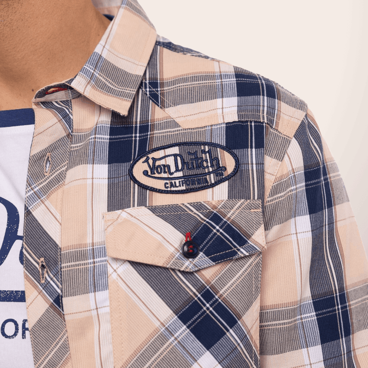 Von Dutch Chemise "Ethan" - Von Dutch Chemise Ethan, un incontournable de votre vestiaire. Confectionnée en 100% coton, elle offre confort et respirabilité tout au long de la journée.
