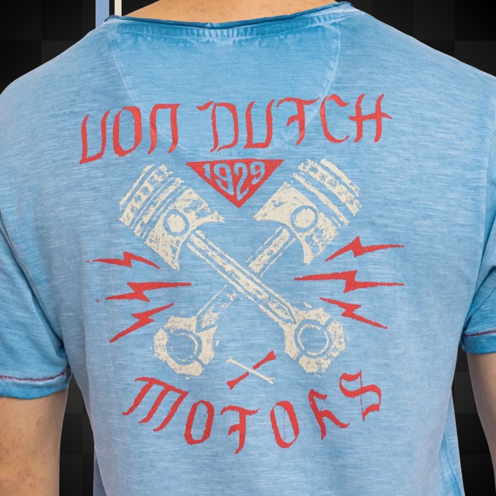 Von Dutch Tee Shirt Col V "Piston" - Von Dutch Tee Shirt Col V "Piston"– coton 100% flammé, coupe régulière et manches courtes. -