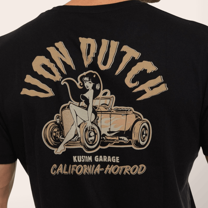Von Dutch Tee Shirt Col V "Hot" - Von Dutch Tee Shirt Col V Hot. Confectionné en 100% coton léger, il offre un confort optimal pour l'été. Sa coupe régulière en fait une pièce polyvalente.
