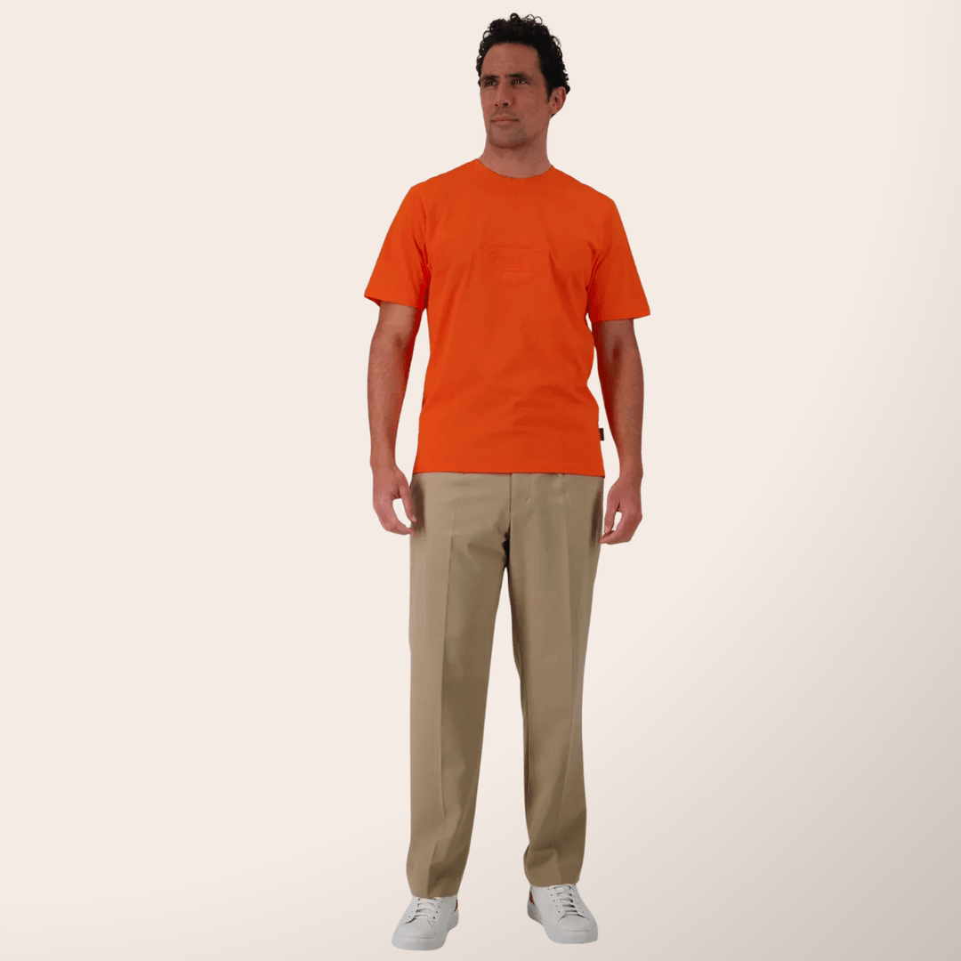 Gulf Tee Shirt "Logo Embosse" - Gulf Tee Shirt "Logo Embosse" - Gulf Tee Shirt "Logo Embosse" Affirmez votre passion avec ce t-shirt Gulf au marquage ton sur ton. - Esprit Pilote