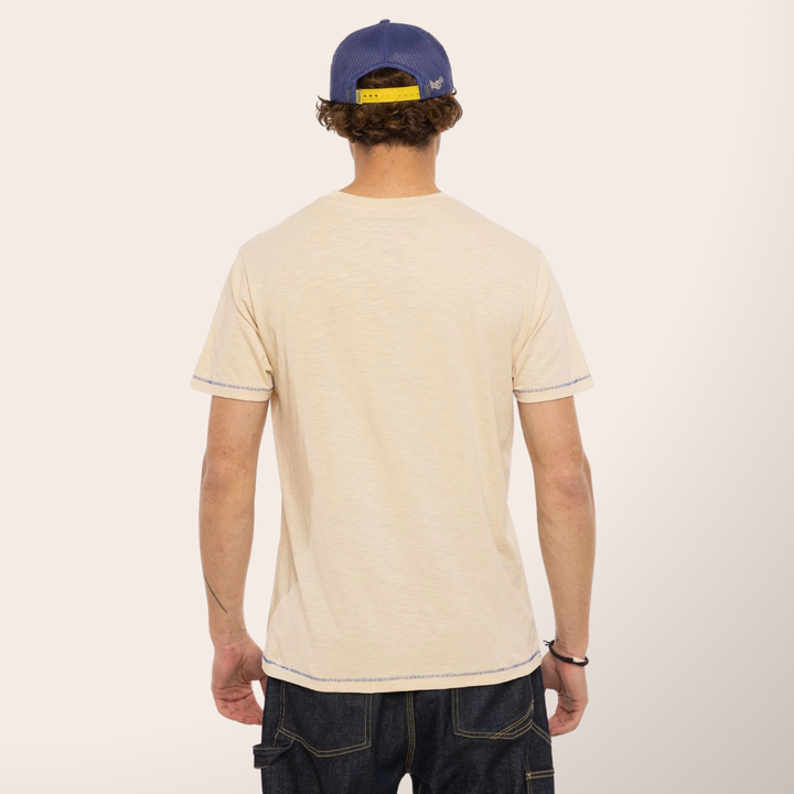 Von Dutch Tee Shirt "Palm" - Von Dutch Tee Shirt "Palm" - Von Dutch Tee Shirt "Palm" – T-shirt 100% coton à manches courtes et col rond. Coupe régulière, effet flammé. - Esprit Pilote