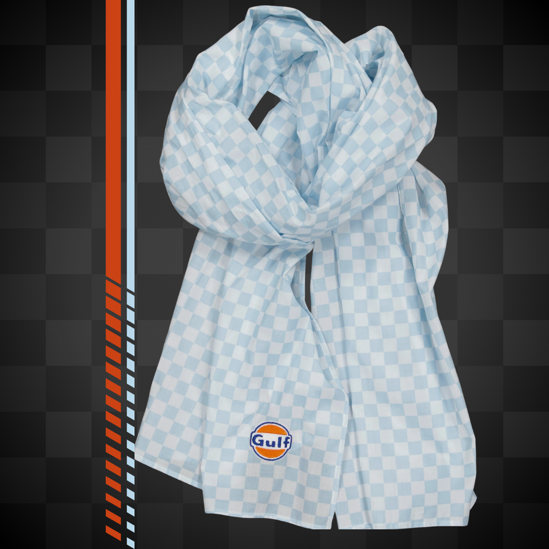 GULF Chèche "Checker Classic" - GULF Chèche "Checker Classic" - Chèche en coton léger au motif checker inspiré des drapeaux de course. Doux et respirant, avec broderie logo et ourlet mouchoir.