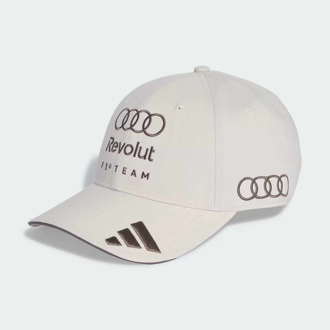 Audi Revolut F1 Team Casquette Fan Blanc - Audi Revolut F1 Team Casquette Fan Blanc. Casquette réglable en 100% coton, idéale pour les fans de Formule 1. - Esprit Pilote