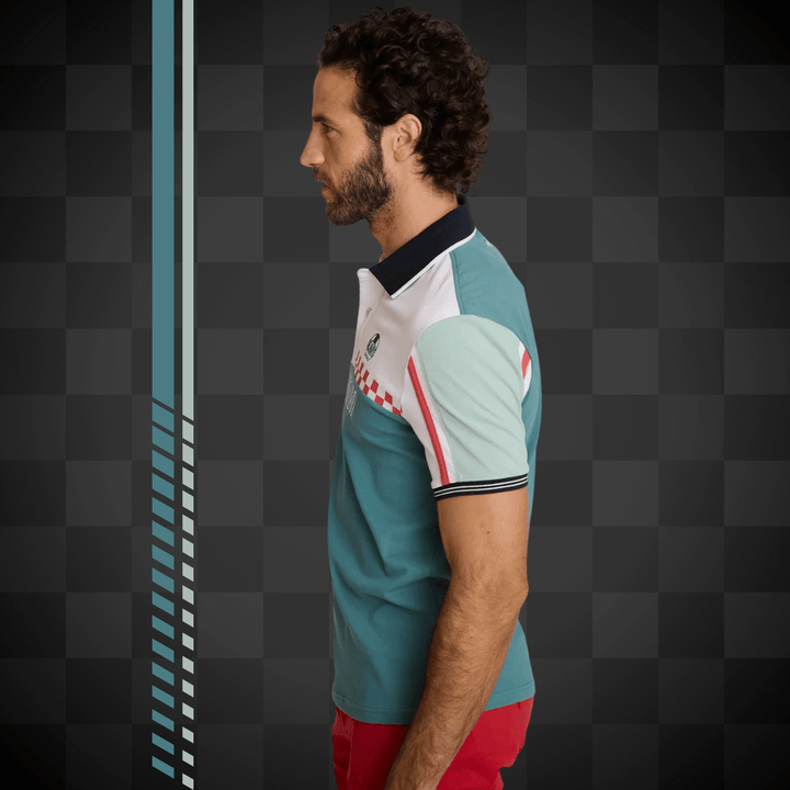 Delahaye Polo "Lemarkab" - Inspiré par la victoire légendaire au Grand Prix de France 1938. Coton-élasthanne, coupe ajustée alliant confort et élégance sportive - Esprit Pilote