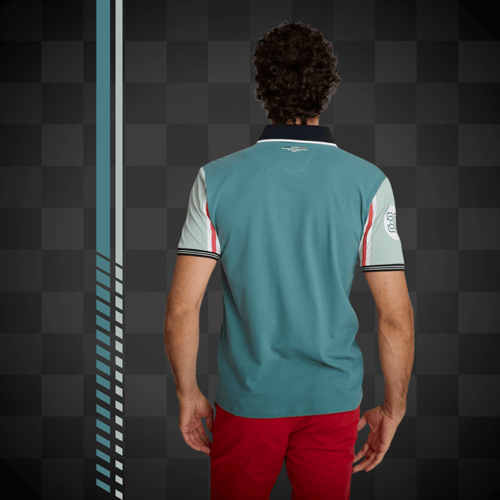 Delahaye Polo "Lemarkab" - Inspiré par la victoire légendaire au Grand Prix de France 1938. Coton-élasthanne, coupe ajustée alliant confort et élégance sportive - Esprit Pilote