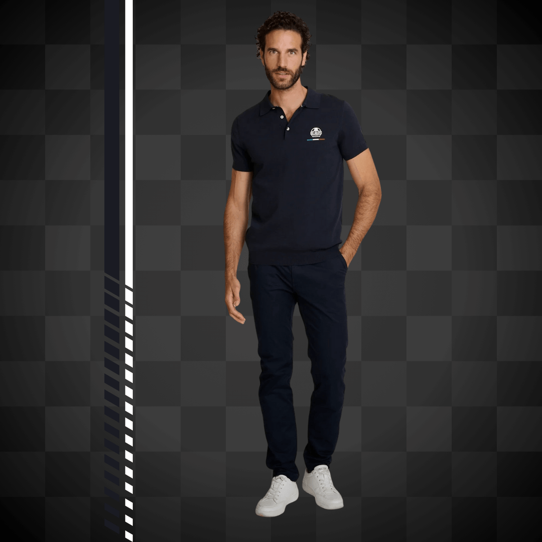 Affirmez votre look avec Delahaye Polo Lambda Marine en coton pur offrant confort et respirabilité optimale. Élastiques renforcés à la taille et aux manches - Esprit Pilote