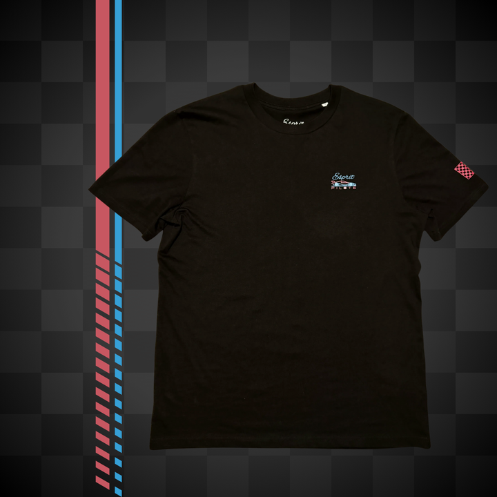 Affirmez votre look avec Esprit Pilote Tee Shirt "#1" - Ce tee-shirt Esprit Pilote "#1", allie confort et style audacieux. Moderne et coloré, il insuffle une énergie nouvelle à votre âme de pilote, prêt à défier les routes avec panache et fraîcheur. Osez