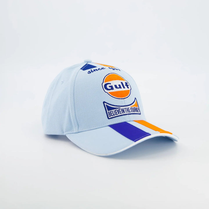 Gulf Casquette "Legend" - Gulf Casquette "Legend" - Casquette 6 panneaux en 100 % coton avec applications graphiques et broderies détaillées. Boucle de réglage métal à logo embossé.