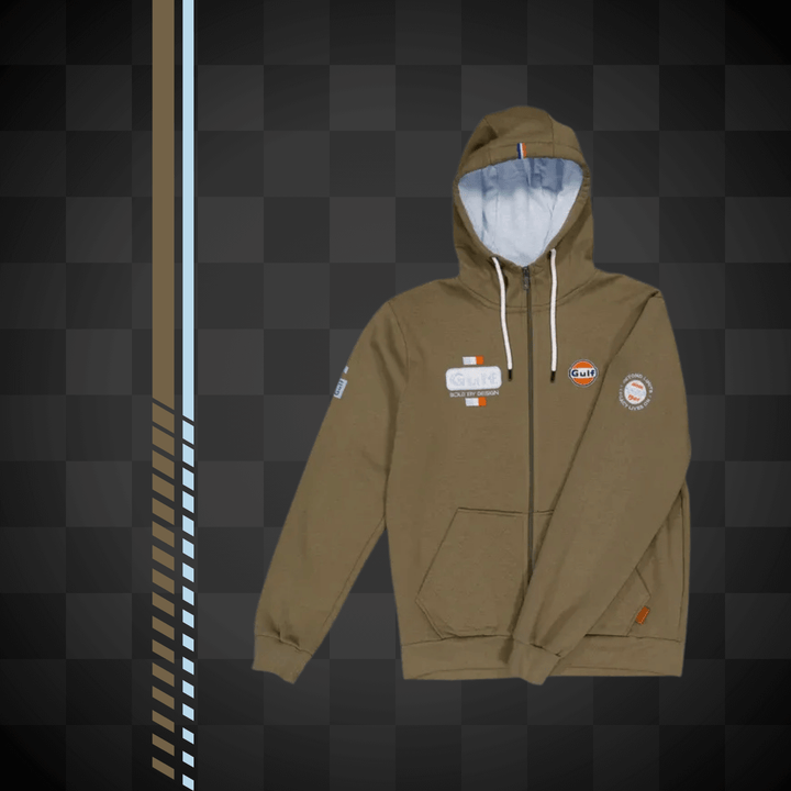 Affirmez votre look avec Gulf Hoodie Full Zip "Bold Classics" - Olive - Gulf Hoodie Full Zip "Bold Classics" incarne l'équilibre entre style et fonctionnalité. Confectionné en molleton coton-polyester (80/20), ce sweat zippé à capuche offre un confort quo