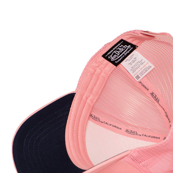 Von Dutch Casquette "Log20" - Casquette trucker Log20 rose pâle. Maille rigide, snapback ajustable, coton-polyester. Style audacieux et confortable. - Esprit Pilote
