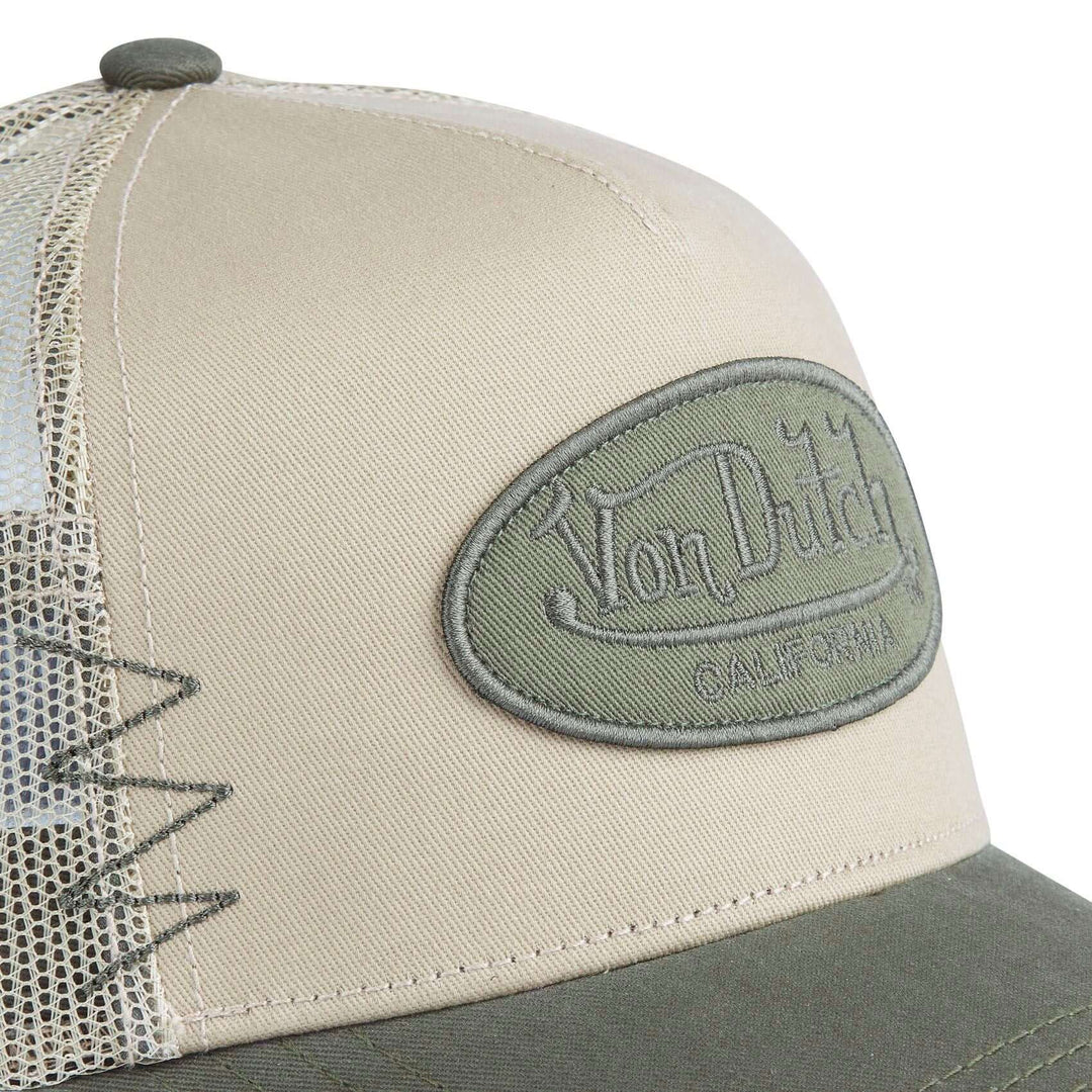 Von Dutch Casquette "Used 02" - Von Dutch Casquette "Used 02" – Trucker kaki/beige effet usé. Filet rigide, visière arrondie, snapback ajustable. Coton 50% polyester 50%. - Esprit Pilote