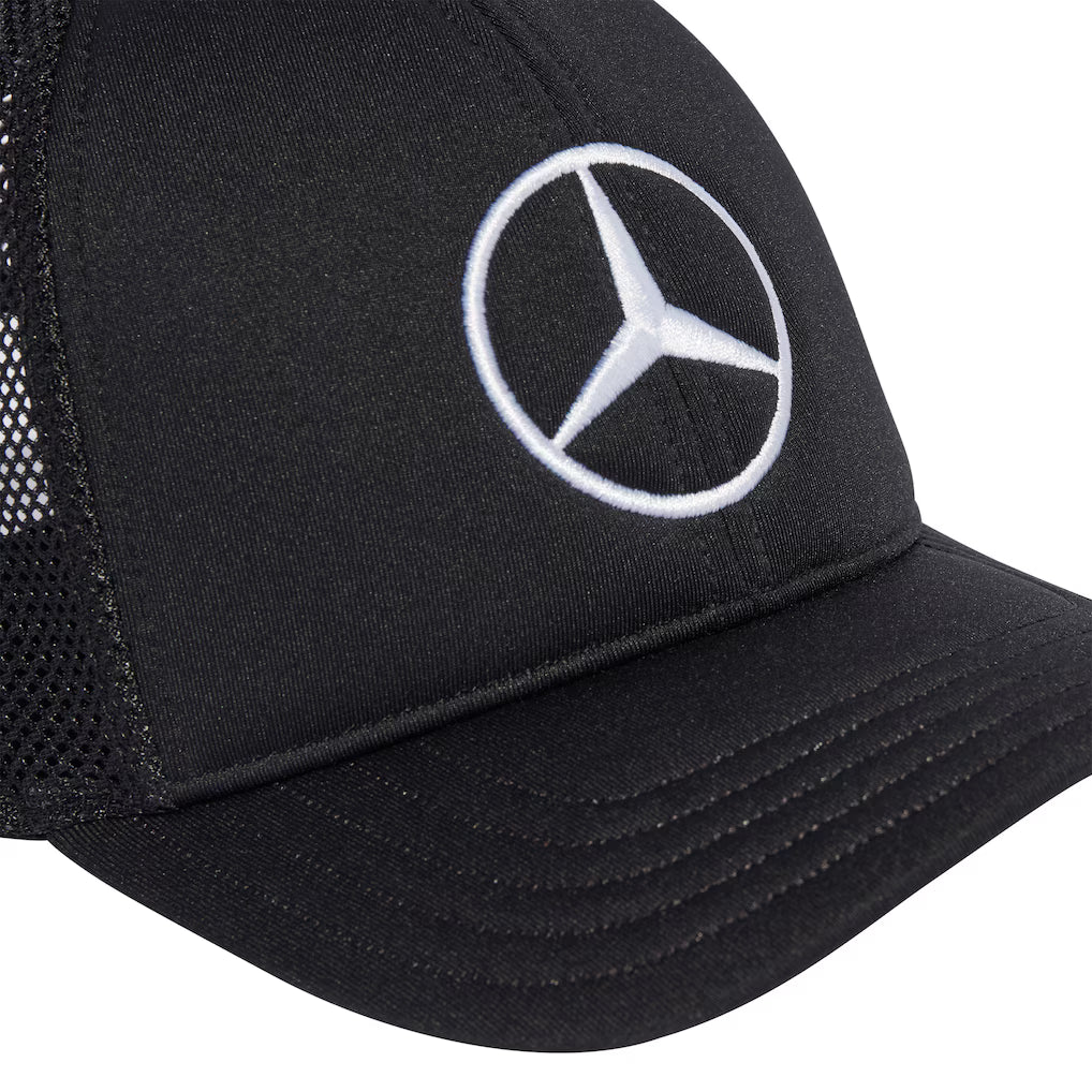 AMG Petronas Casquette "Star" - Arrivage en cours AMG Petronas Casquette Star. Casquette structurée avec panneaux en maille pour une ventilation optimale. Logo de l'équipe brodé. - Esprit Pilote