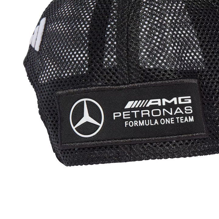 AMG Petronas Casquette "Star" - Arrivage en cours AMG Petronas Casquette Star. Casquette structurée avec panneaux en maille pour une ventilation optimale. Logo de l'équipe brodé. - Esprit Pilote