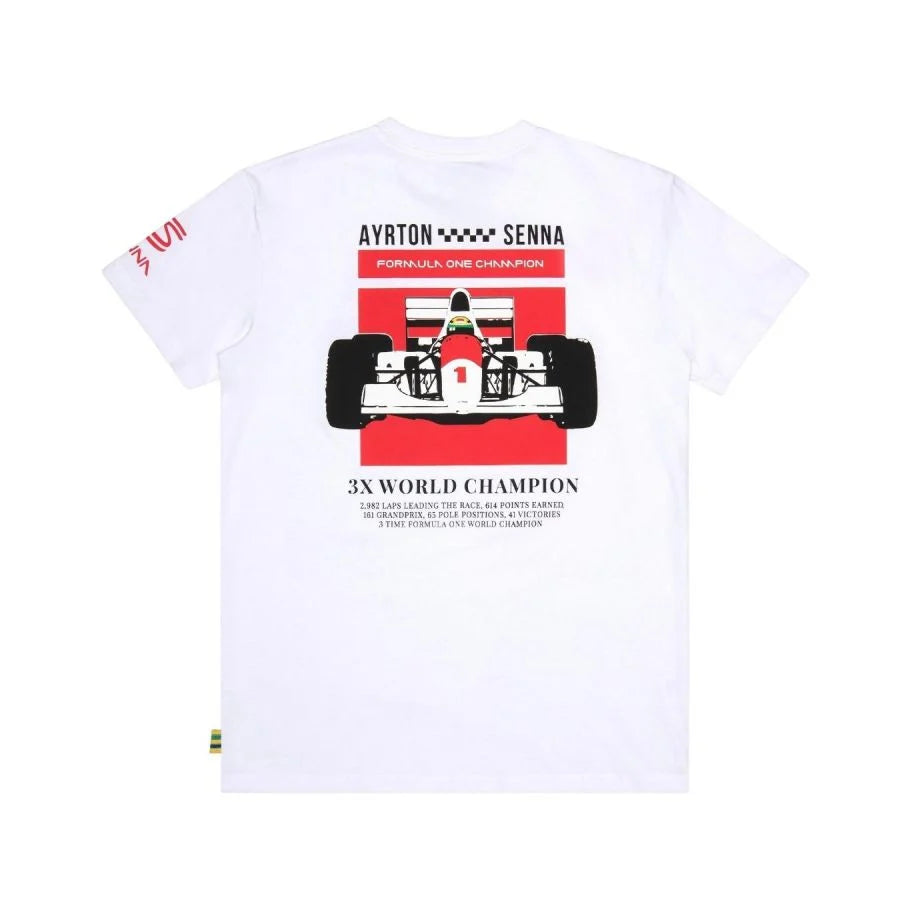Ayrton Senna Tee Shirt "Champion du monde" Blanc - Ayrton Senna Tee Shirt "Champion du monde" Blanc. Col ras du cou, coupe régulière, manches courtes. 100% coton tricoté avec graphiques imprimés. - Esprit Pilote