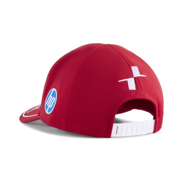 Affirmez votre look avec Scuderia Ferrari Casquette Charles Leclerc 2025 - Rouge - Casquette officielle Scuderia Ferrari aux couleurs de l'écurie de Maranello. Cet accessoire mixte arbore le design 2025 inspiré par Charles Leclerc, alliant élégance sporti