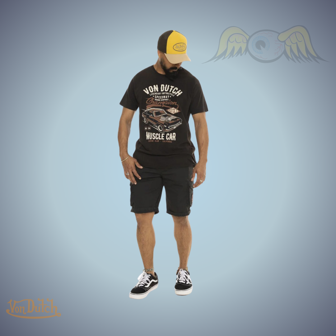 Affirmez votre look avec VD Tee Shirt "Muscle" - Noir - Collection : Muscle Couleur : Noir/Blanc/Bordeau Coupe : Régular Type de manches : Manches courtes Type de col : Col rond Composition : 100% Coton Effet : Flammé Lavage en machine : 30° - Esprit Pilo